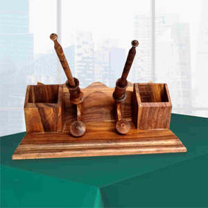 Organisateur de bureau en teck vintage avec porte-stylos pour la maison et le bureau - Product Image 1
