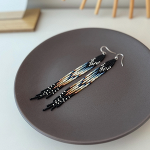 Meilleur importateur de boucles d'oreilles pendantes artisanales à motifs naturels et perles – Dégradé bleu marine à marron, style bohème chic pour les fiançailles - Product Image 5