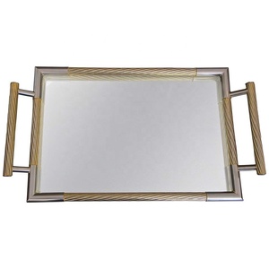 Plateau de service en métal doré rectangulaire Vente à chaud Meilleur prix Plateau de commodités d'hôtel à la mode Plateau en laiton de luxe léger - Product Image 1