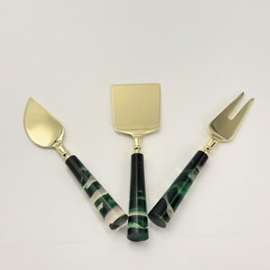 Juego de Cuchillos para Queso con Mango de Resina y Hoja de Acero Inoxidable con Acabado Dorado para Cocina, Mesa, Desayuno, Cuchillo para Mantequilla, Esparcidor de Queso - Product Image 5