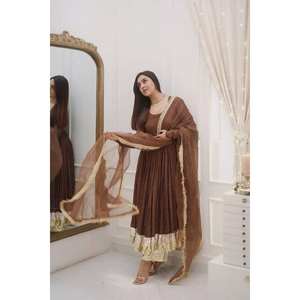 Vestidos de noche Vestido de fiesta con parte inferior y Dupatta Con Moti Work - Product Image 3