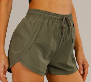 Shorts noirs pour femmes avec cordon de serrage, taille mi-haute, avec poches, coupe sportive, style classique, en polyester tricoté, tissu à séchage rapide, vêtements de sport - Product Image 6