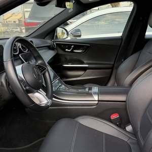 รถยนต์เมอร์เซเดส-เบนซ์ C300 ปี 2024 มือสอง - Product Image 4