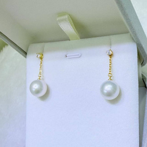 Boucles d'oreilles pendantes en perles d'eau douce de haute qualité, 10-11 mm, rondes, presque parfaites, accessoire polyvalent pour deux oreilles - Product Image 1