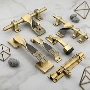 Manija de Puerta Moderna de Metal KELLTON para Mano Derecha con Fácil Instalación para Cocina, Baño, Hotel, Oficina y Hogar - Product Image 4