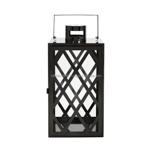 Farol Metálico Cuadrado Hecho a Mano con Forma Única para Hogares Modernos de Zahid Exports, Hecho en India para Decoraciones del Día de San Valentín - Product Image 1
