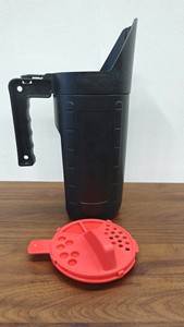 OEM ODM Plastic Modern Handheld Garden Seed Spreader Fertilizer Scoop Adjustable <b>Salt</b> Dispenser Lawn Yard Farm Use 4 Lbs - Product Image 1
