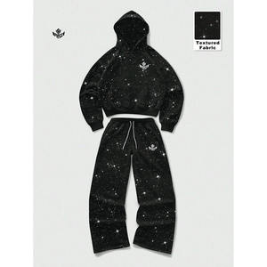 ชุดเซ็ตฮู้ดดี้และกางเกงจ็อกเกอร์ผ้าฝ้ายฟลีซประดับเพชรเทียมสำหรับผู้ชายและผู้หญิง สไตล์สตรีทแวร์ รับผลิตตามแบบ พร้อมปักโลโก้ ขายส่ง OEM - Product Image 3