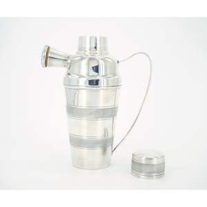 Coctelera Profesional de Acero Inoxidable con Cuerpo Resistente, Perfecta para Mezclar Cócteles en Restaurantes y Bares - Product Image 3