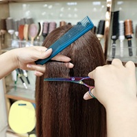 Kit de ciseaux de coupe de cheveux multicolore arc-en-ciel en acier inoxydable professionnel de meilleure qualité à bas prix fournisseur du Pakistan