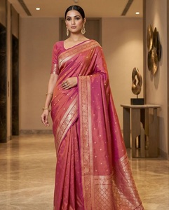 Sari Tradicional Indio de Seda Banarasi con Trabajo de Tejido Zari para Bodas y Eventos Festivos, Atuendo para Mujer - Product Image 1