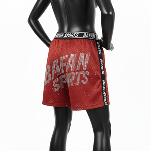 Pantalones Cortos Deportivos de Malla para Hombre, 150 GSM, Tela de Poliéster Suave, Paneles Laterales en Contraste Rojo, Logotipo Personalizado, Pantalones Cortos para Mujer - Product Image 5