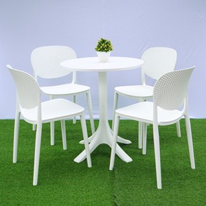 Mesa de Bistro Moderna Escultural Blanca Alabastro |   Base de Pedestal de Cuatro Puntas con Acabado Mate ABS Impermeable para Muebles de Exterior - Product Image 4
