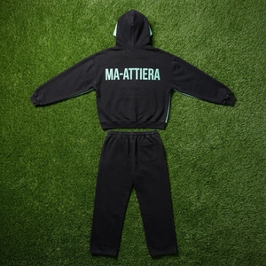 Ensemble survêtement streetwear pour homme, noir et vert menthe, avec sweat à capuche zippé et pantalon large, empiècements colorblock et détails strass, personnalisable OEM ODM - Product Image 6