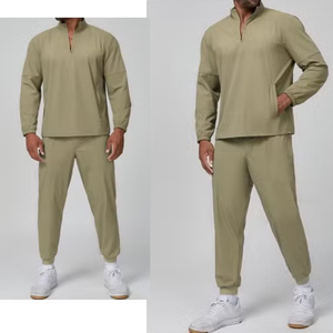 Conjunto Deportivo de Spandex Verde Oliva de Ajuste Cómodo y Relajado al por Mayor: Chaqueta Deportiva con Media Cremallera y Bolsillos y Pantalón Largo de Manga Larga - Product Image 5