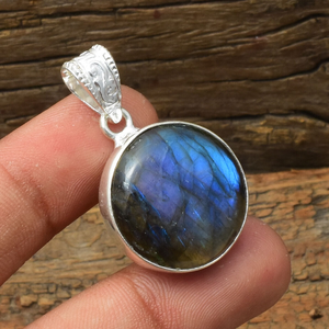 Colgante de Labradorita Azul Natural con Destello, Plata de Ley 925, Joyería de Piedra Preciosa con Destello Azul, Regalo para Ella - Product Image 3