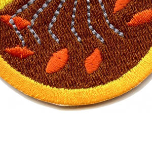 Écusson brodé personnalisé loup, thermocollant ou à coudre, pour vêtements, chapeaux, sacs, vestes, sweats à capuche, uniformes, avec design tissé. - Product Image 4