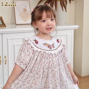 Vestido acampanado ECO Smocked para niñas y niños con detalles de encaje 100% algodón certificado por el Fabricante Mayorista ODM OEM DR4403 - Product Image 5