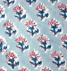 Tela de algodón estampada a mano con motivos florales en azul pastel – Tela de algodón Jaipur Buti Running Fabric - Product Image 3