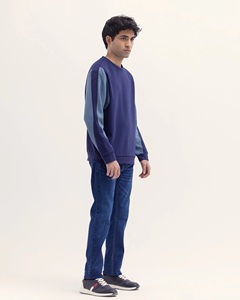 เสื้อสเวตเชิ้ตแขนยาวคอกลมผ้าฝ้ายสำหรับผู้ชาย ทรงปกติ เหมาะสำหรับใส่ซ้อนชั้นในฤดูหนาว ทำงาน เดินทาง ยามเช้าที่อากาศหนาวเย็น ลายดิจิทัล - Product Image 2