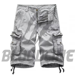 Shorts cargo noirs pour hommes BLOODLINE, taille mi-haute, cordon de serrage, tissu Oxford respirant, décontractés, avec poches et motif imprimé - Product Image 5