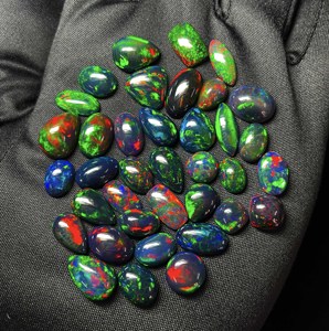 Lot de pierres précieuses opale noire éthiopienne naturelle, formes mélangées, cabochons, 6-12 mm, opale noire multicolore pour la création de bijoux - Product Image 5