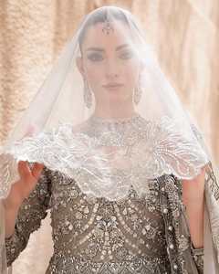 Vestido Maxi bordado con pedrería para bodas y eventos especiales de WS INTERNATIONAL - Product Image 2