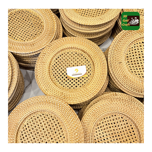 Assiettes en rotin tressé faites à la main au Vietnam - Product Image 1