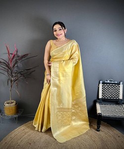 NUEVO SAREE DE SEDA BANARASI CON TRABAJO DE ZARI Y BLUSA SIN COSTURAR PARA FIESTAS 84241 AMARILLO CLARO - Product Image 1