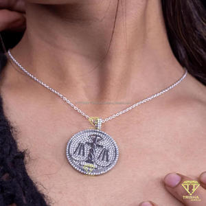 Pendentif licorne fait main avec un design de bijoux hip-hop luxueux et une finition de haute qualité - Product Image 2