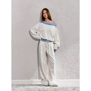 Conjunto Deportivo de Dos Piezas para Mujer, Diseño Personalizado OEM 2026, Sudadera de Un Hombro y Pantalones de Jogging de Algodón Texturizado - Product Image 5