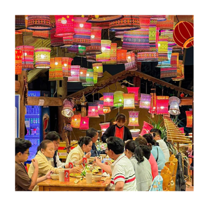 Chapeau en coton brodé coloré fait main du Vietnam, style Hmong, pour adulte, idéal pour les festivals ethniques et les voyages, cadeau authentique du Vietnam. - Product Image 1