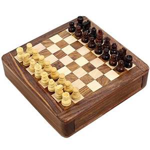 Juego de Ajedrez Magnético Portátil de Madera - Tablero de Ajedrez Plegable de Viaje con Ranuras de Almacenamiento Internas, Juego de Mesa Clásico de Madera Mediano - Product Image 1