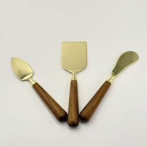 Ensemble de couteaux à fromage en acier inoxydable faits à la main, 3 couteaux à fromage élégants pour la charcuterie, cadeau élégant pour les dîners et les réceptions - Product Image 3