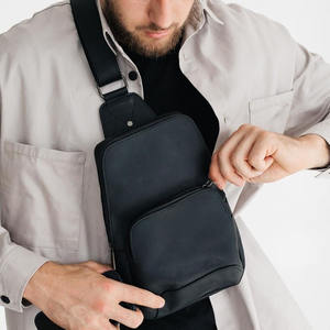 Sac de poitrine léger et personnalisable en cuir de haute qualité pour le sport, avec logo, en gros, à vendre - Product Image 4