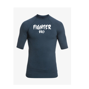 Camiseta de compresión Fighter Bro para hombre, negra y morada, de manga corta, de secado rápido, con logo estampado en la parte delantera - Product Image 4