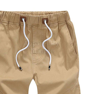 Pantalones cortos de algodón cómodos para hombre, diseñados para días cálidos y actividades diarias, con tela suave y corte relajado. - Product Image 3