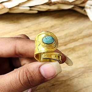 Bague ovale en turquoise naturelle, style tribal, avec bande en laiton plaqué or 18 carats, pour femme, style bohème antique, bouclier vintage, vente chaude - Product Image 3