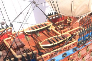 VERSIÓN DE ALTO NIVEL DE DETALLE - SAN FELIPE PINTADO EN AZUL - Maqueta de Barco de Guerra Español de Madera Hecha a Mano, Independiente - Product Image 4