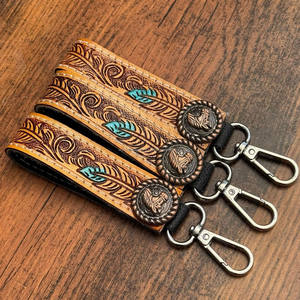 OEM ODM Clip de clé artisanal personnalisé Porte-clés en cuir véritable Porte-clés Concho en métal Cadeau promotionnel Porte-clés usiné à la main - Product Image 5