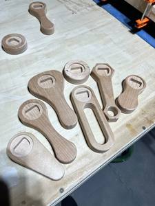 Abridor de Botellas de Cerveza Ecológico Personalizado de Alta Resistencia con Mango de Madera para Cocina, Bodas, Fiestas, Bares y Uso Doméstico - Product Image 3