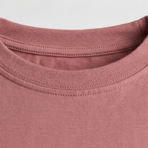 Ensemble 2 pièces pour femmes, t-shirt à manches courtes en tricot uni et short au-dessus du genou, col rond, coupe ample, vêtements décontractés, printemps été - Product Image 4