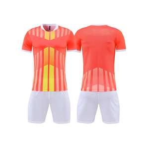 Maillots de football unisexes personnalisés, ensembles de football à séchage rapide 100% polyester, logo à pois sur le devant, ensemble de vêtements de football - Product Image 5