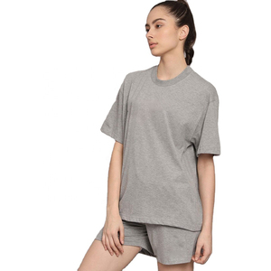 Compre Ahora el Mejor Conjunto de Dos Piezas para Mujer en Tela de Primera Calidad, Top Estampado Holgado y Pantalones Cortos, Conjunto de Dos Piezas a Juego para Yoga y Ropa Urbana - Product Image 3