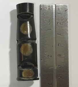 Silbato de Cuerno de Búfalo Pulido y Duradero, Perfecto para Exploradores, Excursionistas y Entrenadores - Product Image 1