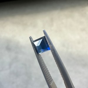 Zafiro natural de Ceilán azul real, corte cuadrado, piedra preciosa suelta facetada para la fabricación de joyas al por mayor. - Product Image 3