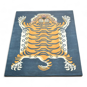 พรมขนสัตว์ทอมือลายหนังเสือทิเบตแบบดั้งเดิม ลายหนังสัตว์แปลกตา สีน้ำเงินเข้ม - Product Image 2