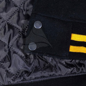 Chaqueta Letterman de Cuero Premium para Hombre con Mangas de Cuero en Contraste, Cierre de Botones, Cuello y Puños Acanalados, Ropa Exterior Casual Urbana - Product Image 5