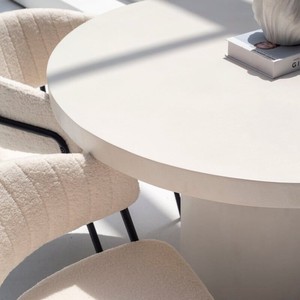 Table à manger en micro-béton Vandana Aureo Prime au design minimaliste moderne - Product Image 4