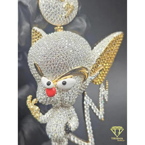 Colgante de personaje estilo anime hecho a mano en acabado plateado y dorado con piedras de diamante Moissanite VVS - Product Image 2